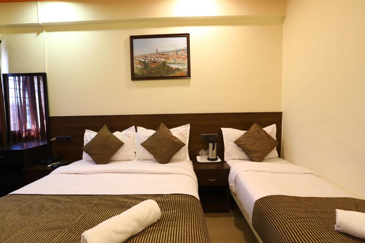 Hotel Sona Panaji Zewnętrze zdjęcie